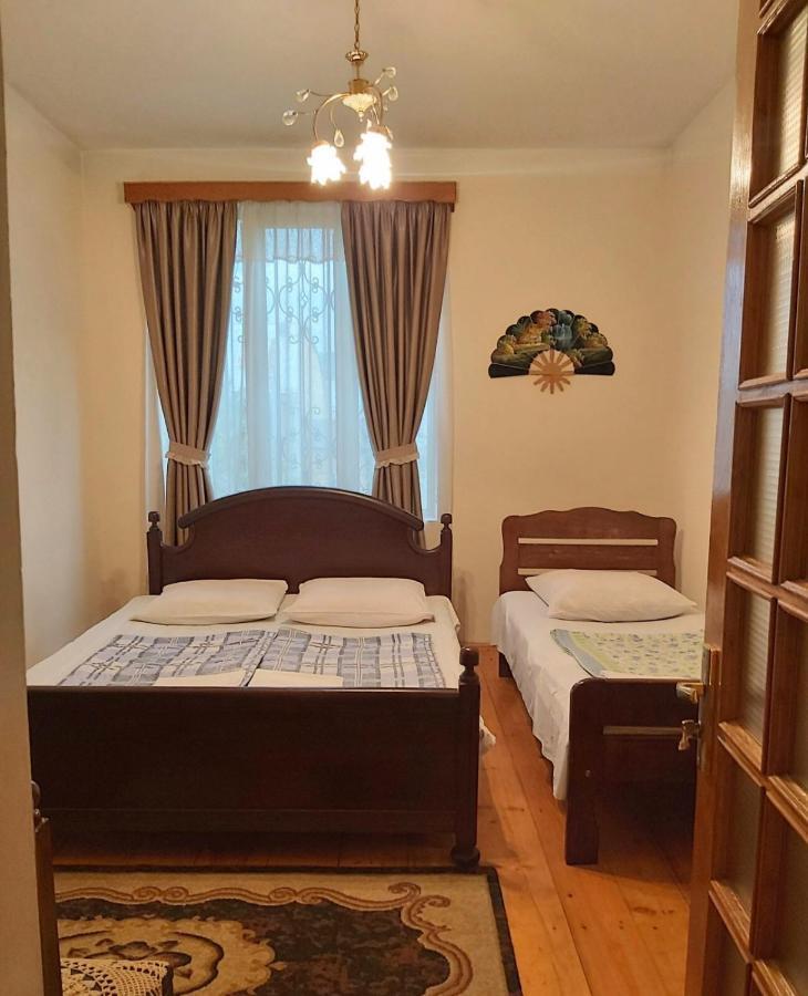 Nitsa Guest House Gori Exteriér fotografie