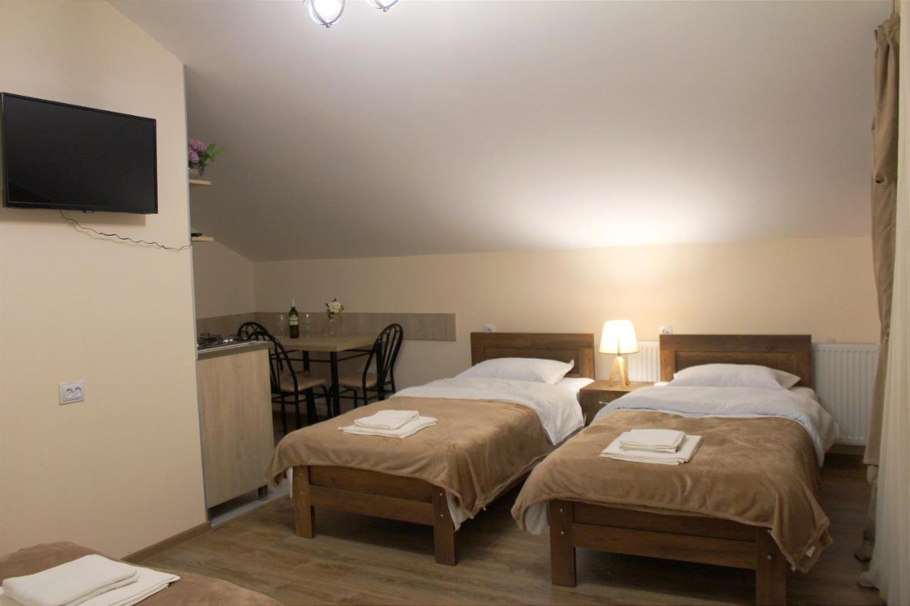 Nitsa Guest House Gori Exteriér fotografie