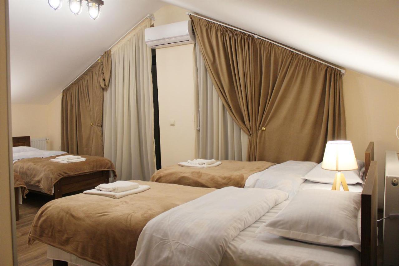 Nitsa Guest House Gori Exteriér fotografie