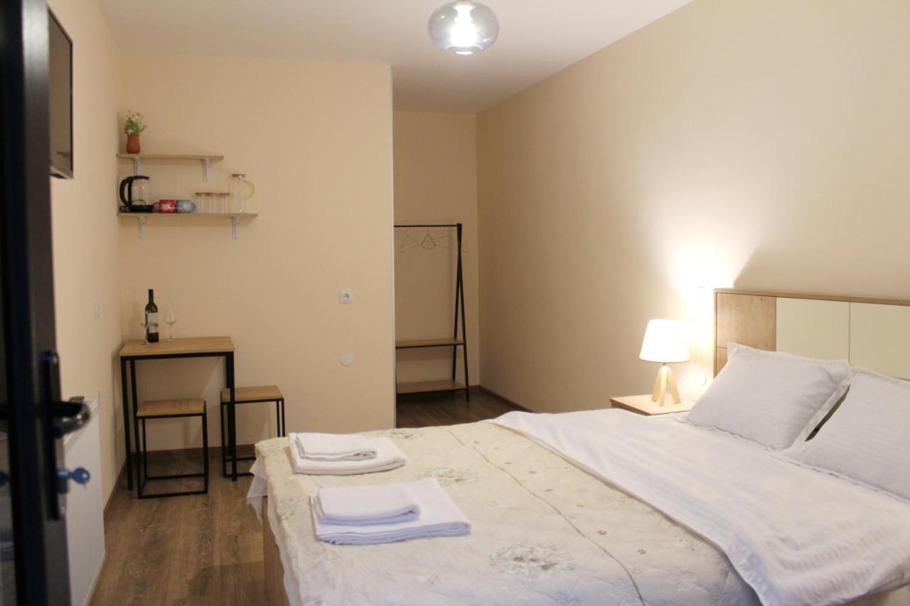 Nitsa Guest House Gori Exteriér fotografie